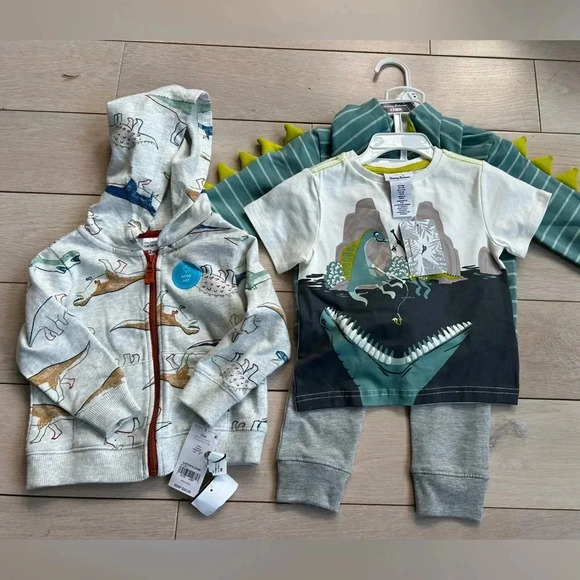 Dinosaur‎ outfit bundle - Picture 1 of 9